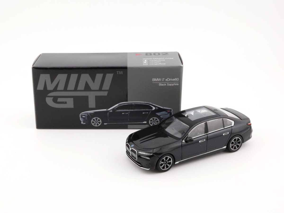 MINI GT BMW i7 xDrive60 Black Sapphire LHD MGT00802-L