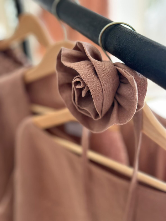 Lniany pasek z różą 100% LEN