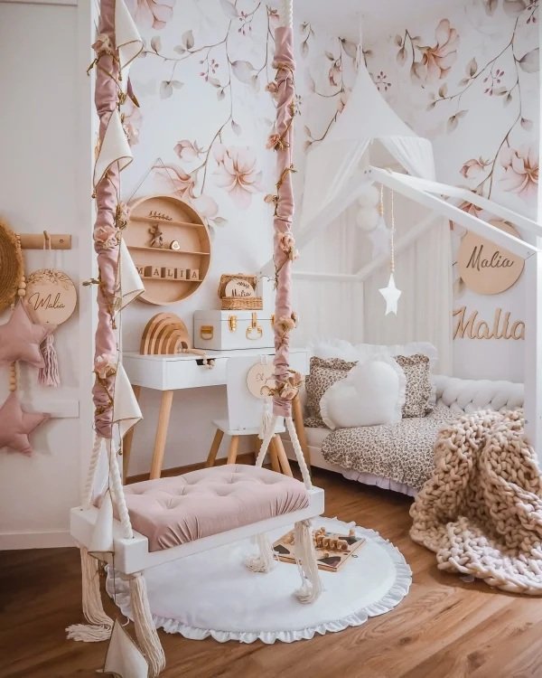 Komplet pościeli Bordowa Łączka z falbanką 140x200 cm