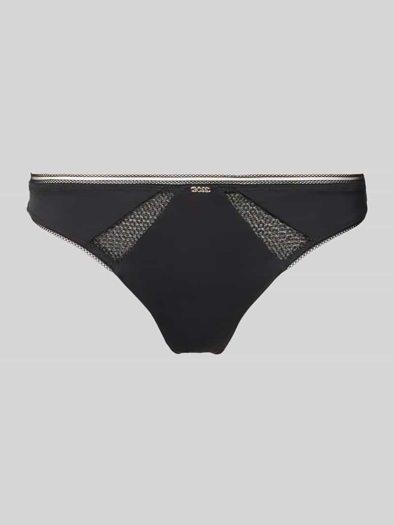 Stringi z dodatkiem koronki