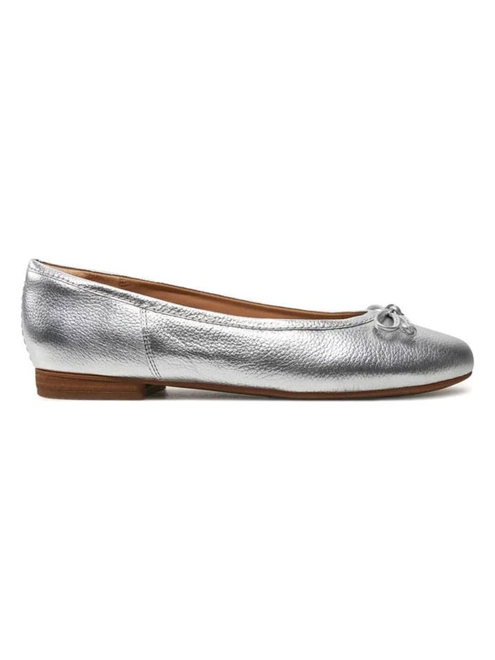 Clarks Skórzane baleriny 