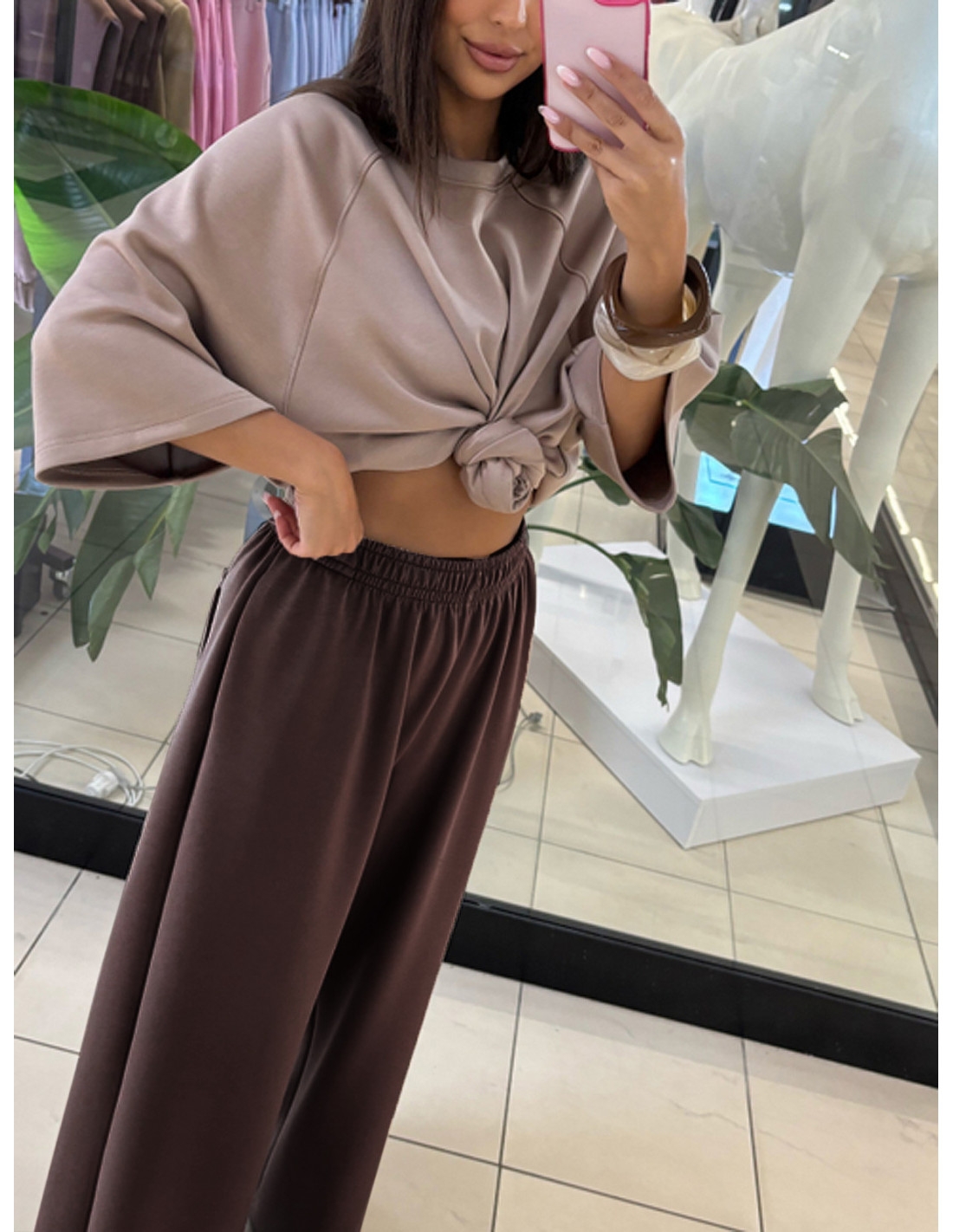 Stylowe szerokie spodnie z wiskozy HANAJ - czekoladowe