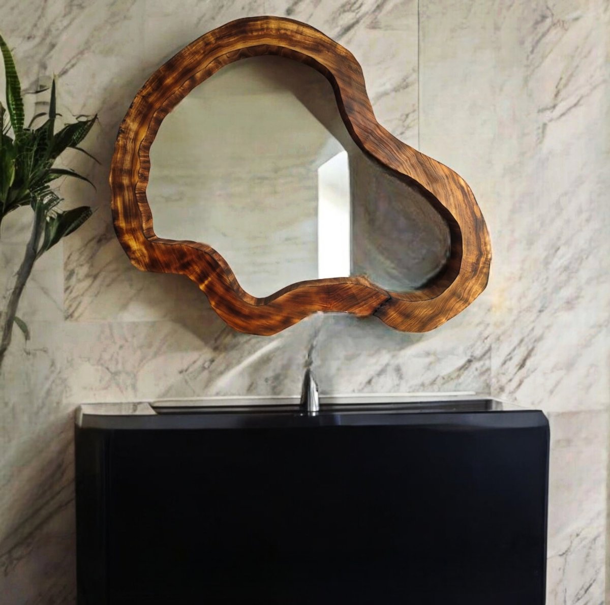 nowoczesne asymetryczne lustro do łazienki drewniane