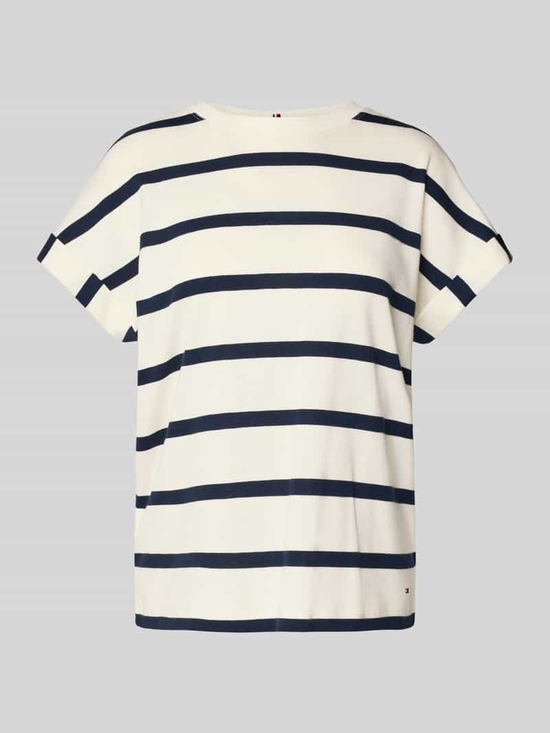 T-shirt o kroju regular fit z czystej bawełny
