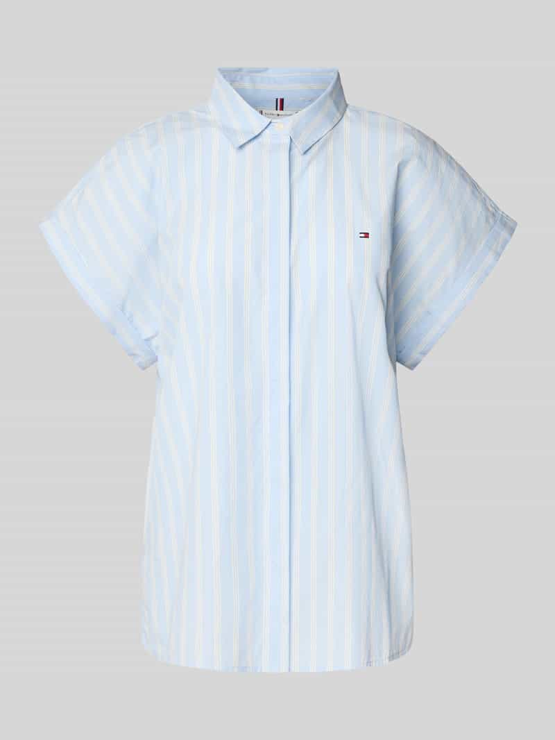 Bluzka o kroju relaxed fit z popeliny