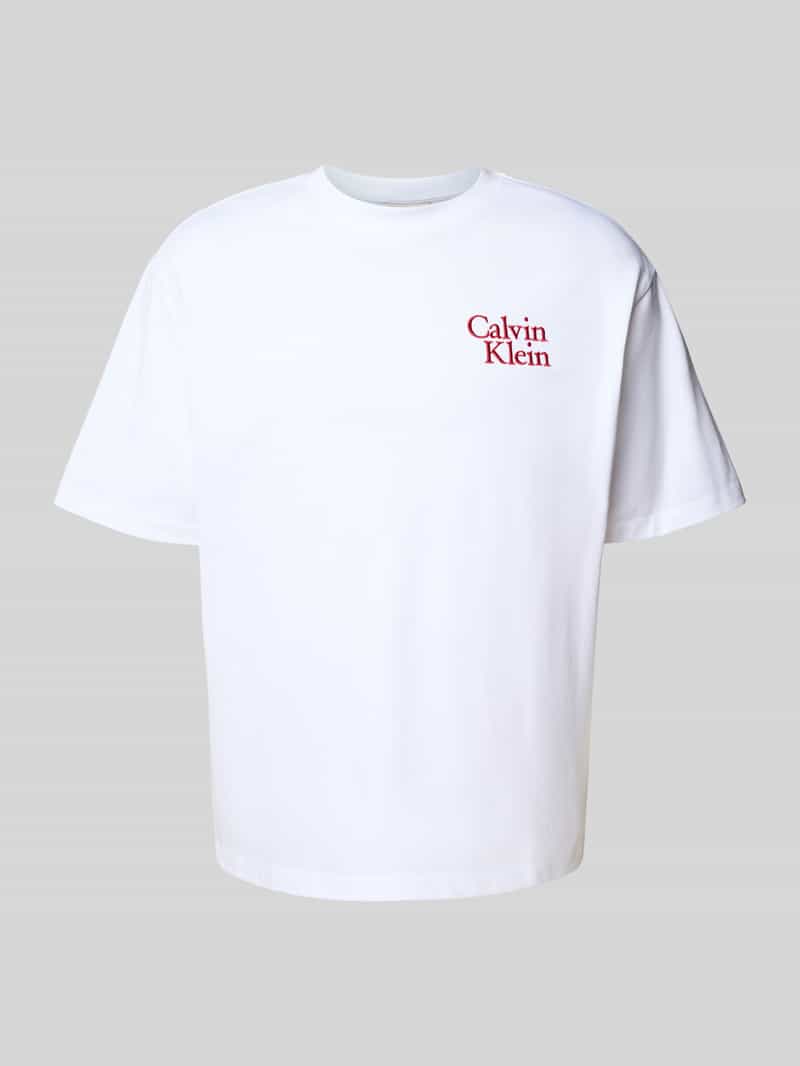 T-shirt z wyhaftowanym logo
