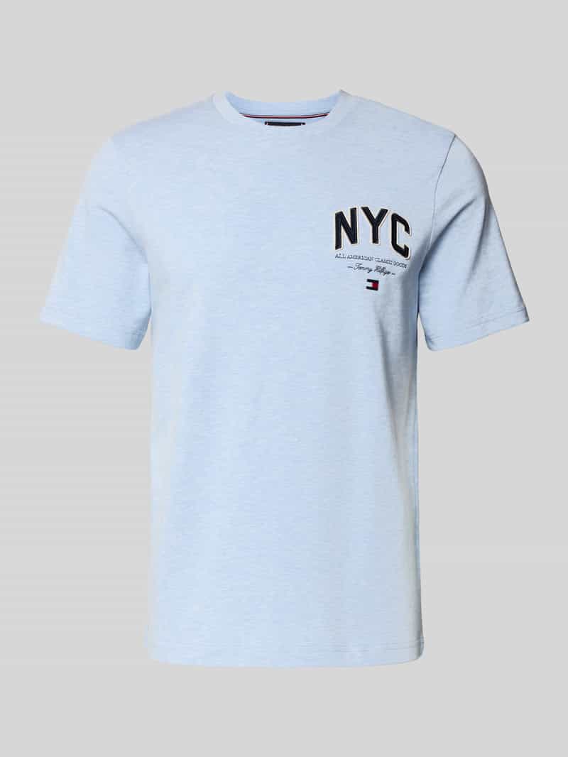 T-shirt o kroju regular fit z czystej bawełny