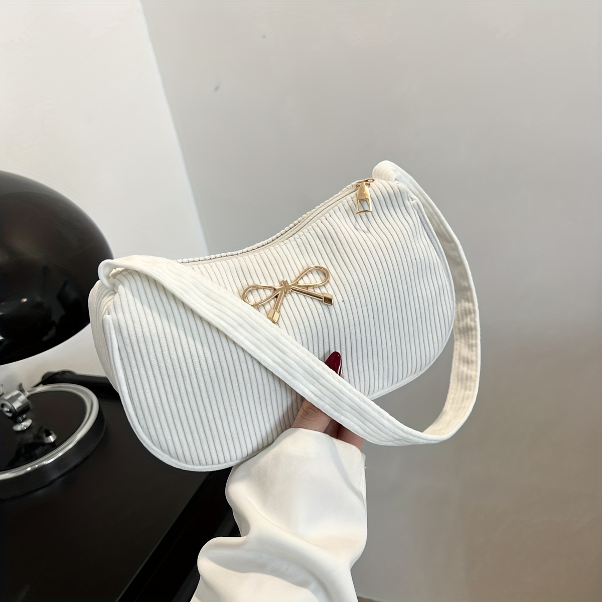 TEMU Elegancka torba na ramię z kordurowego materiału dla kobiet z klamrą w kształcie motyla - Stylowa torba na co dzień w jednolitym kolorze, z