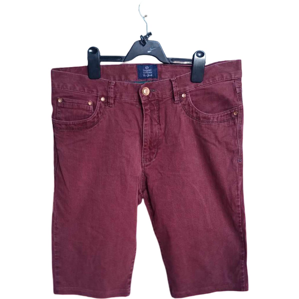 Bugatti Spodnie Krótkie Męskie Wygodne Stylowe Bordowe Rozmiar 36