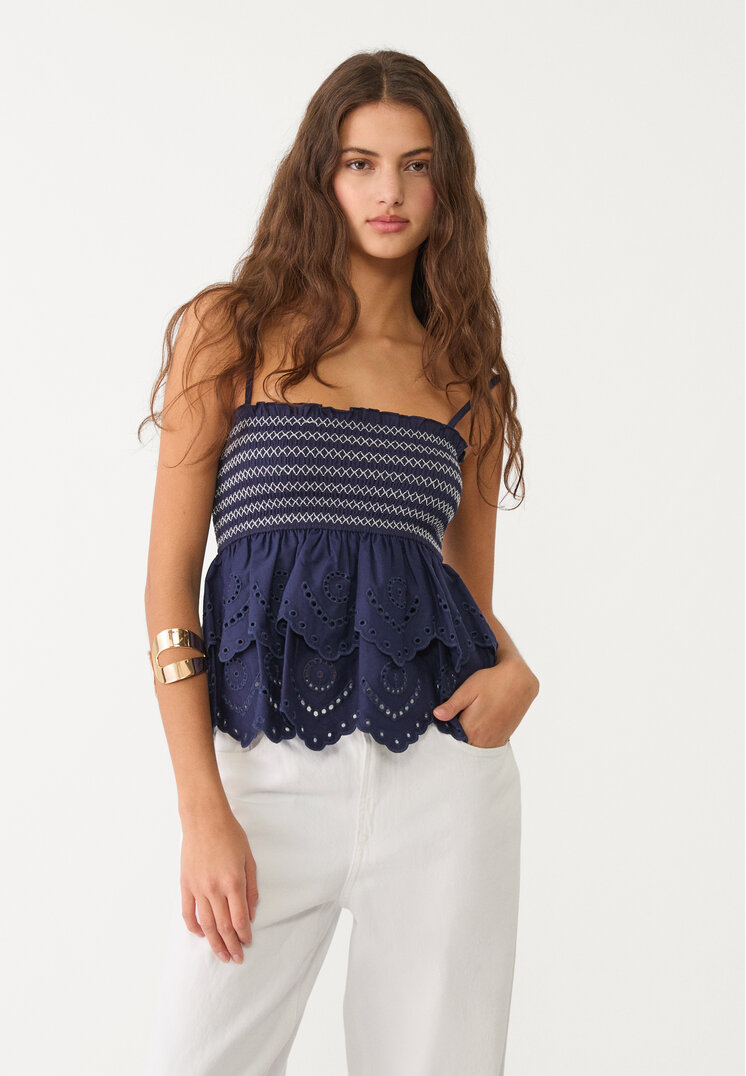 Stradivarius Top z falbanami i haftem Ciemnomorski M