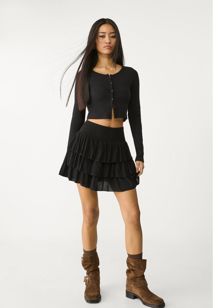 Stradivarius Mini spódniczka z falbanami Czarny M