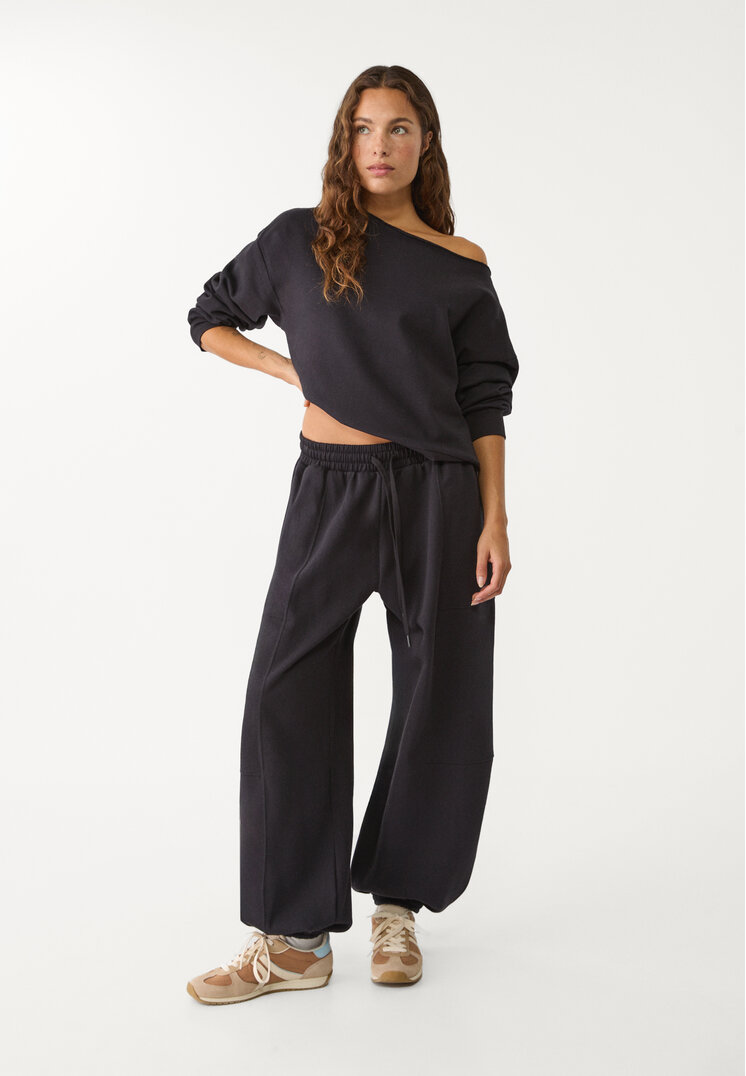 top Stradivarius Spodnie jogger balloon z dzianiny dresowej Czarny XS