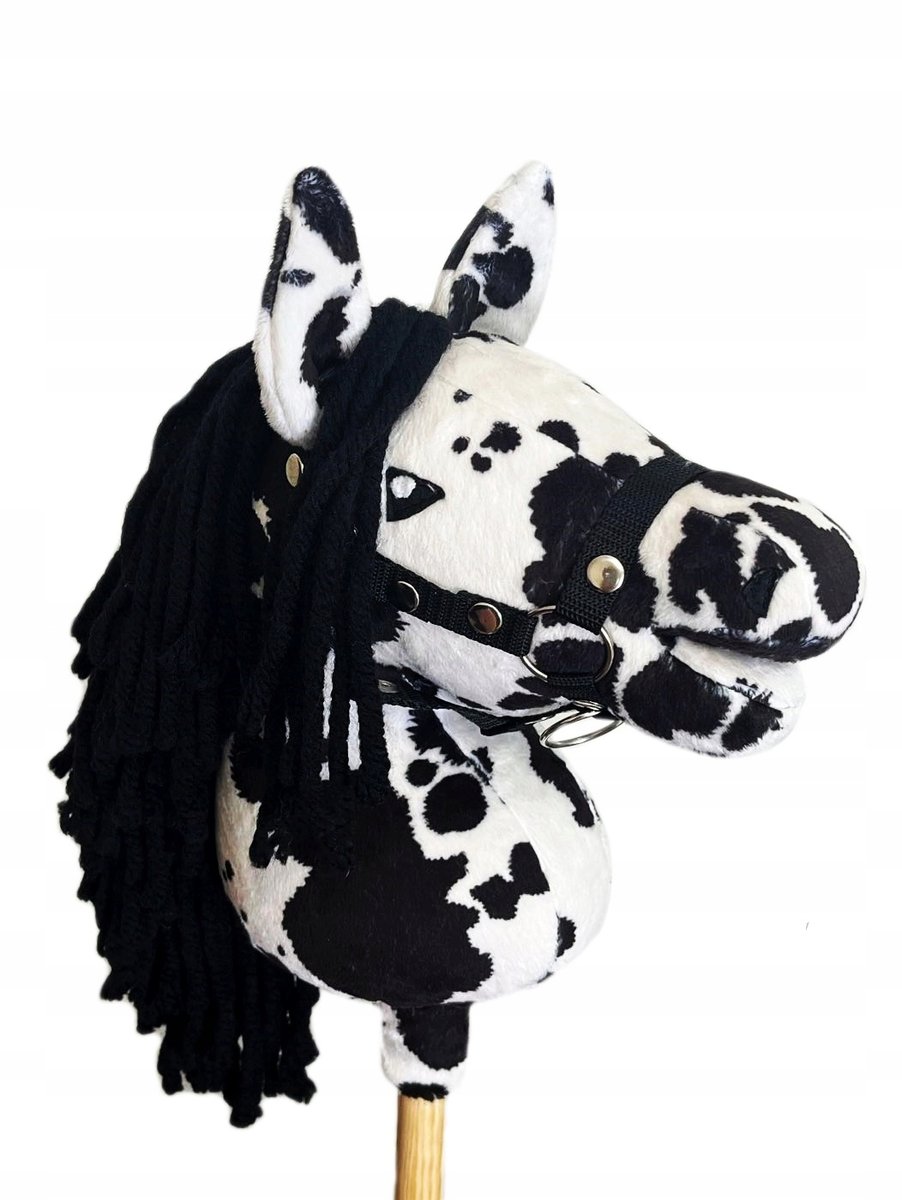 HOBBY HORSE A4, KOŃ NA KIJU - SROKATY BIAŁO-CZARNY + KANTAR + GRATIS