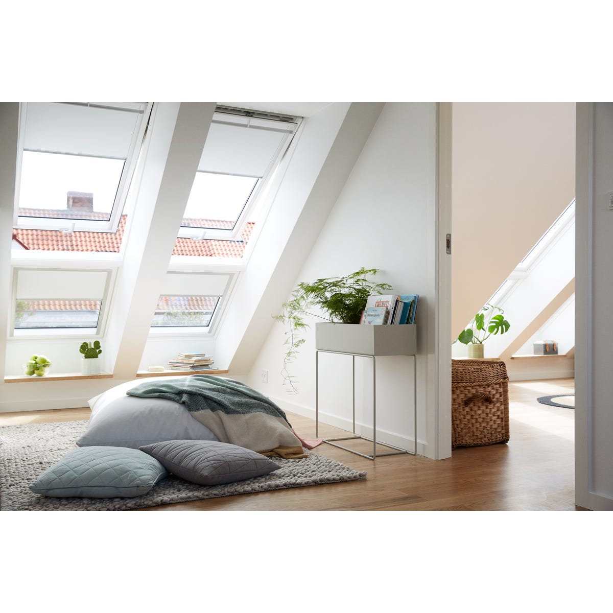 Okno dachowe 3-szybowe GLU 78 x 140 cm otwierane od dołu Velux