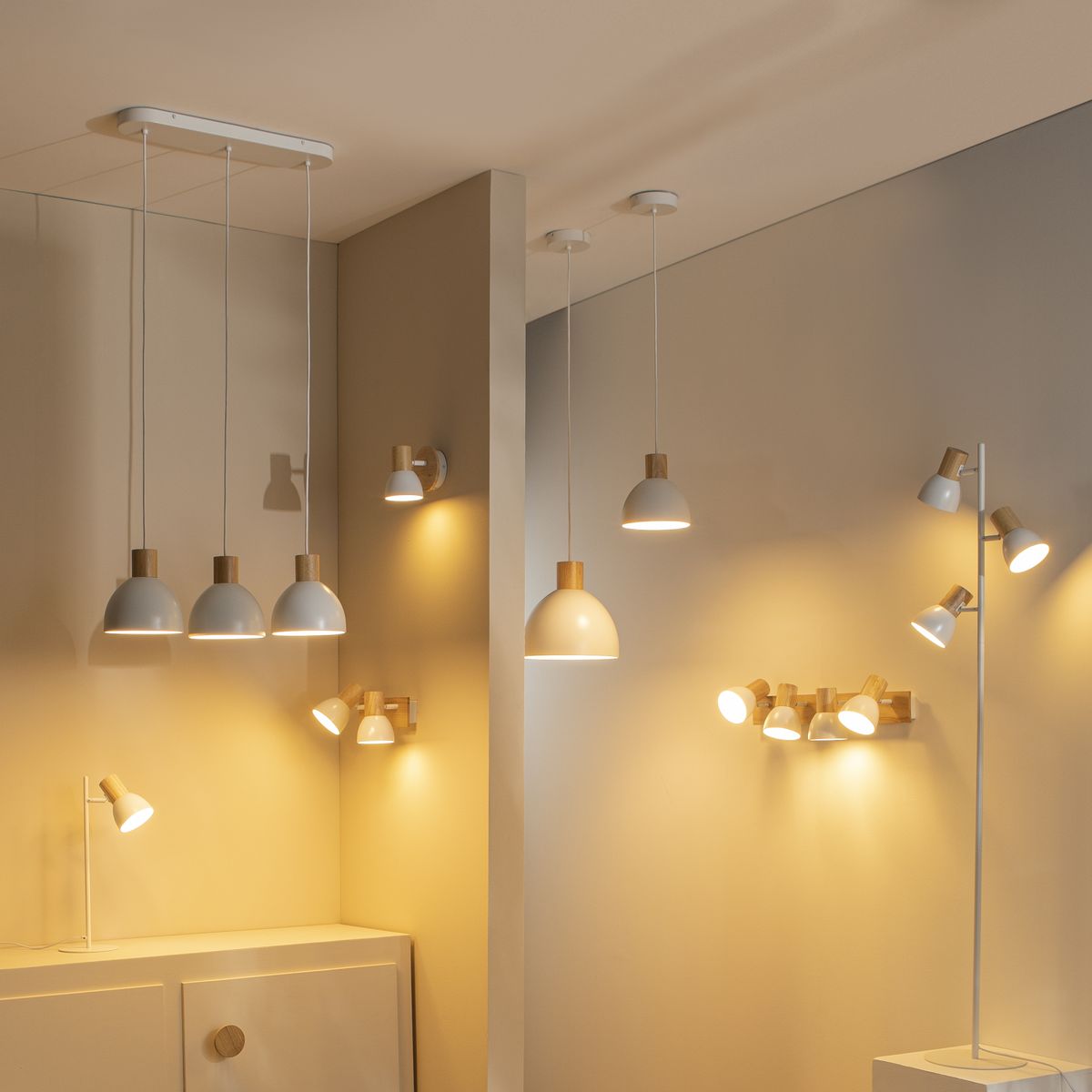 Listwa reflektorowa Venosa drewniany 2 x E14 Inspire