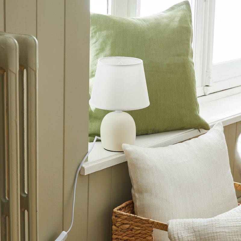 Lampa stołowa Poki biała E14 Inspire