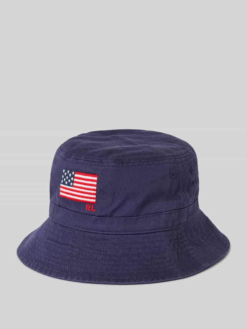 Czapka typu bucket hat z wyhaftowanym motywem z logo