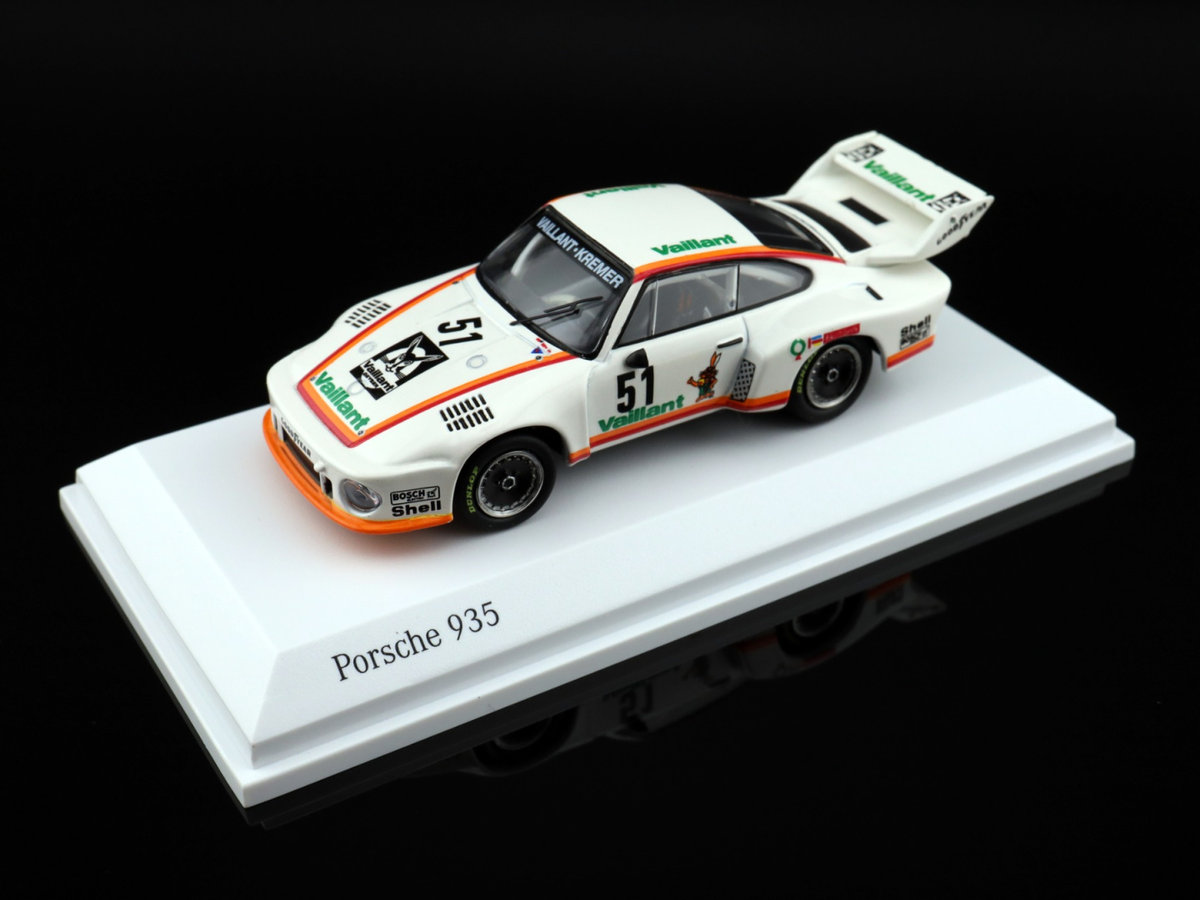 TARMAC WORKS Minichamps Porsche 935 Vaillant Bob Wollek 643776351