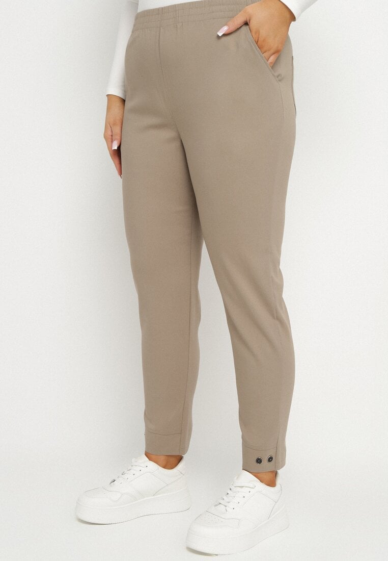 Ciemnobeżowe Spodnie z Wiskozą z Gumką w Talii i Aplikacjami przy Nogawkach Stellorie