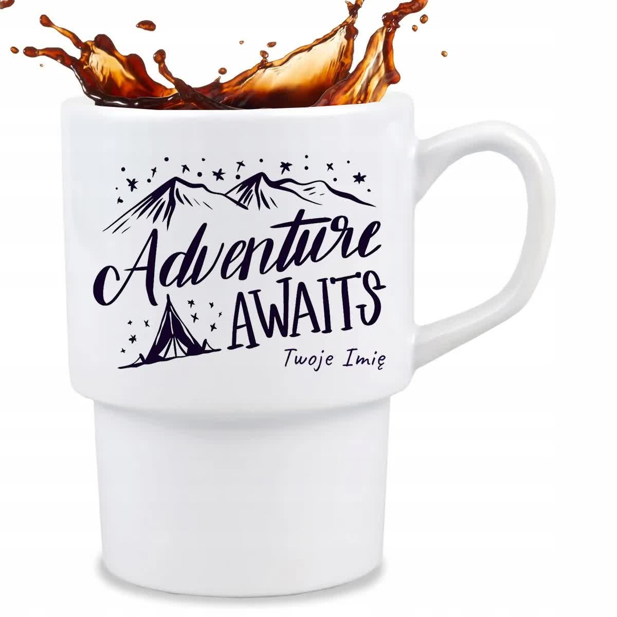 KUBEK BAROWY Biały Na Prezent Dla Miłośnika Gór ADVENTURE AWAITS IMIĘ Wzory