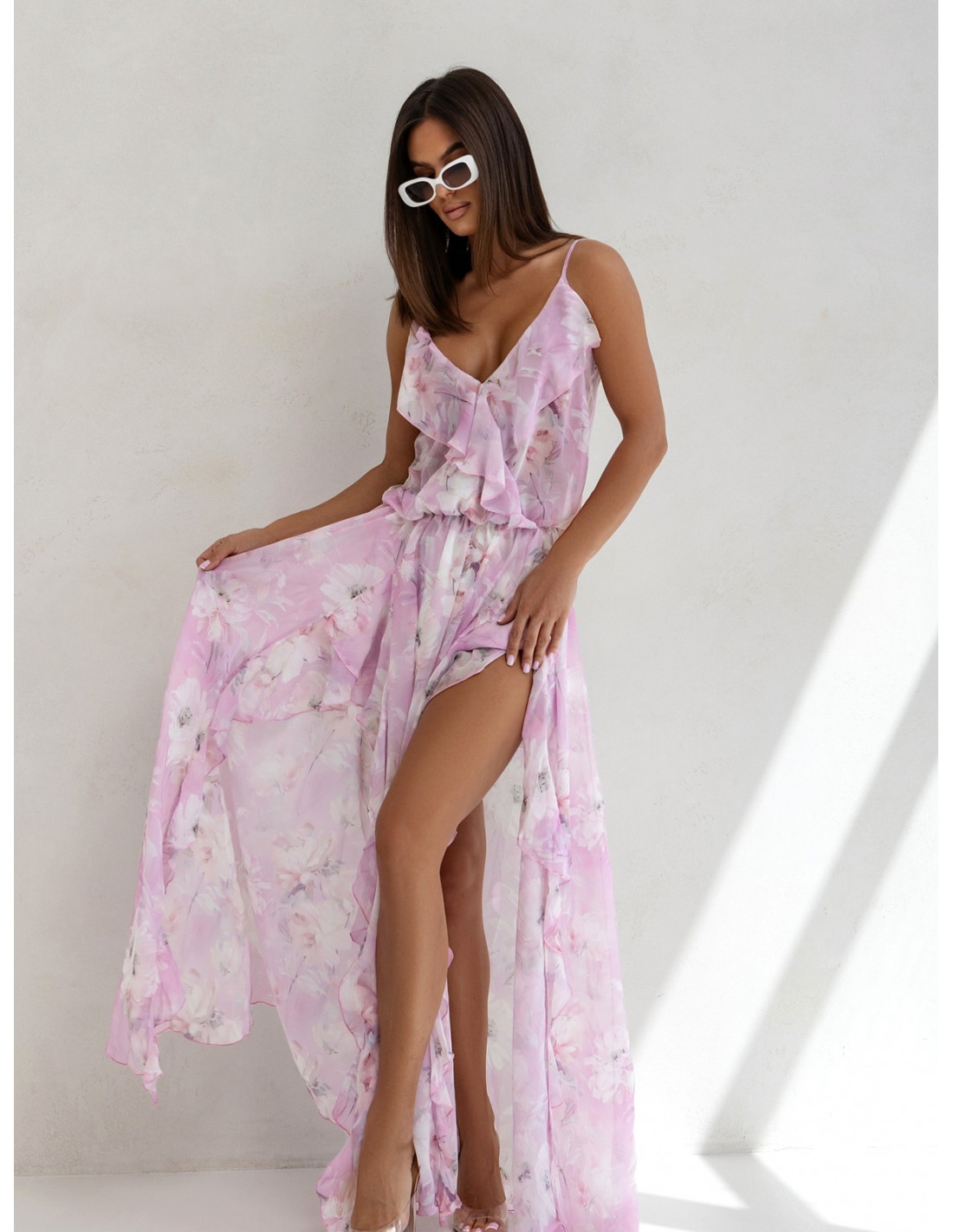 Sukienka z szyfonu w kwiatowy print SARIANA - wzór 4