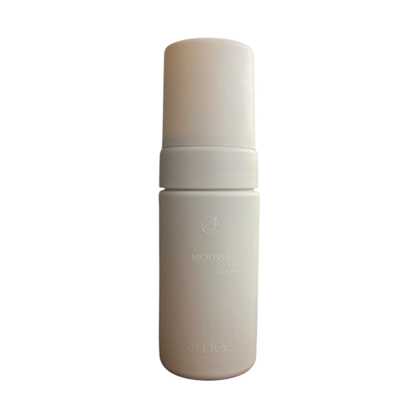 Juliee Beauty Mousse Hair Volume by Juliee Beauty Lekka pianka stylizująca włosy oraz dodająca objętości