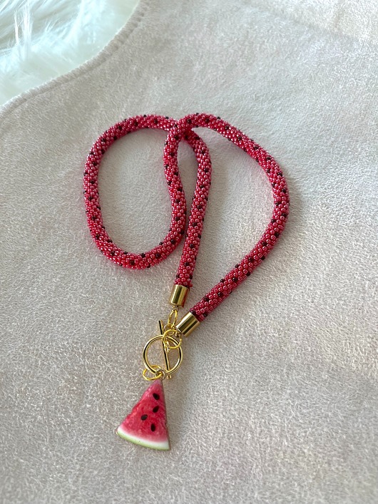 Naszyjnik handmade wykonany na szydełku z ponad 1600 szklanych koralików