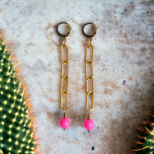 Swarovski neon pearls : neon pink