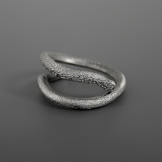 Pierścionek Surowa Fala