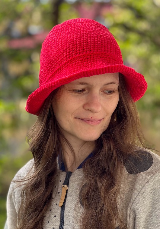 Bawełniany letni kapelusz czerwony