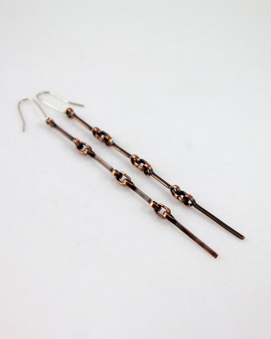 Łańcuch - długie wiszące miedziane kolczyki lub klipsy