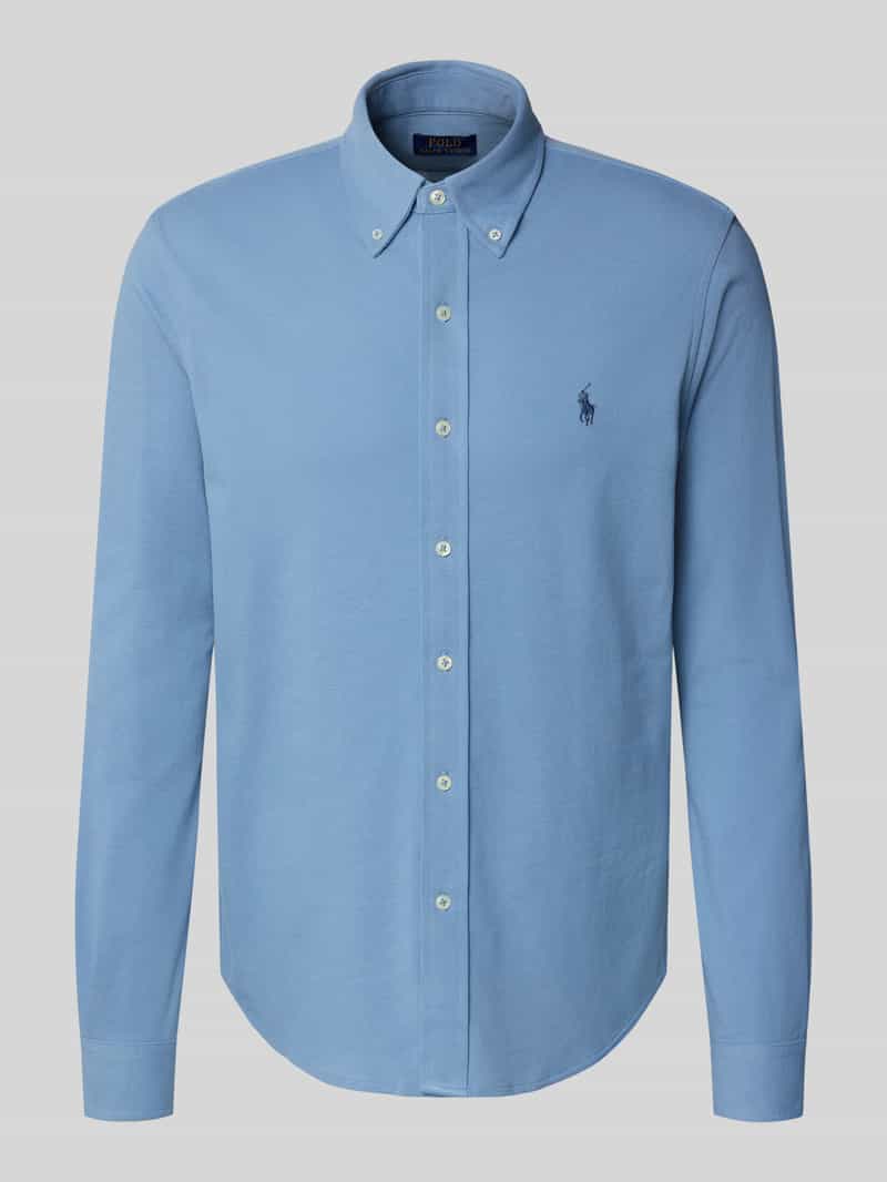 Koszula casualowa o kroju regular fit z kołnierzykiem typu button down