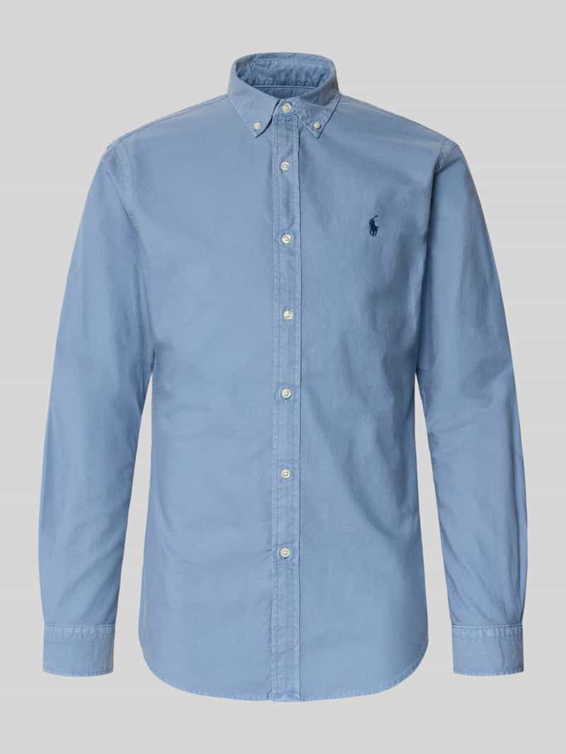 Koszula casualowa o kroju slim fit z kołnierzykiem typu button down