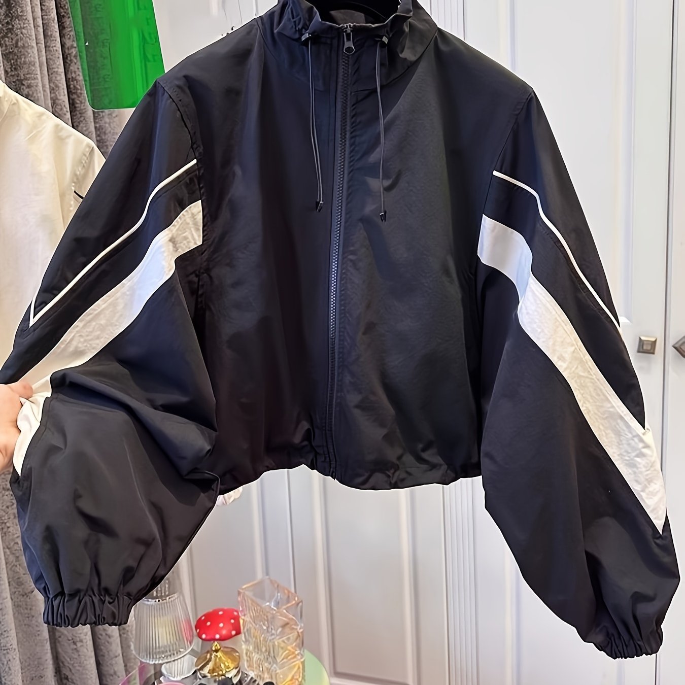 TEMU Stylowa czarna kurtka bomberowa dla kobiet z białymi paskami - , zapinana na zamek, wszechstronna odzież zewnętrzna na każdą porę roku, odzież