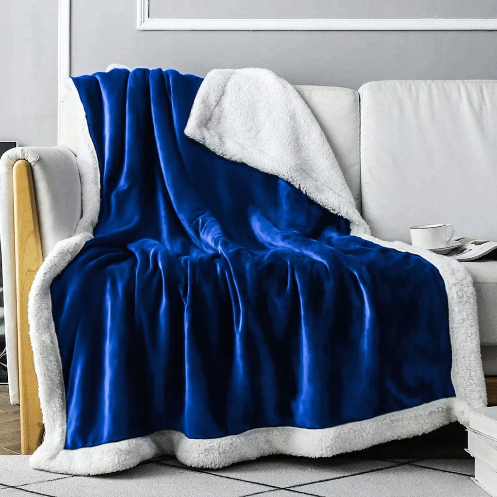 Koc z pluszowego polaru Sherpa Everstanding Comfort 127x165 cm