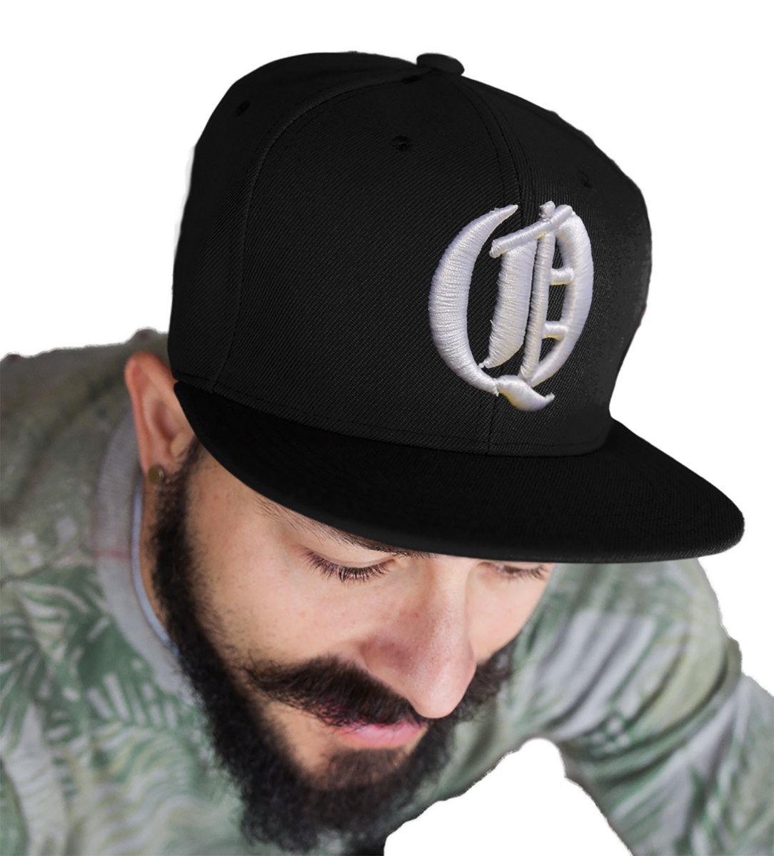 CZAPKA PROSTY DASZEK GOTYCKIE LITERY HAFT 3D Q