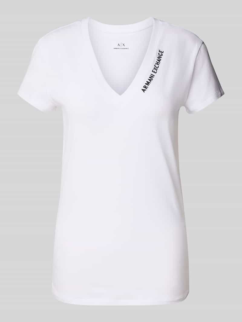 T-shirt z wyhaftowanym logo i dekoltem w serek