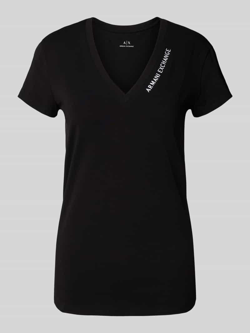 T-shirt z wyhaftowanym logo i dekoltem w serek