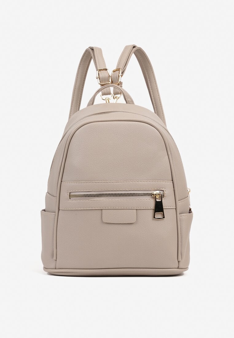Ciemnobeżowy Mały Plecak z Metaliczną Aplikacją i Suwakiem Pasmoria