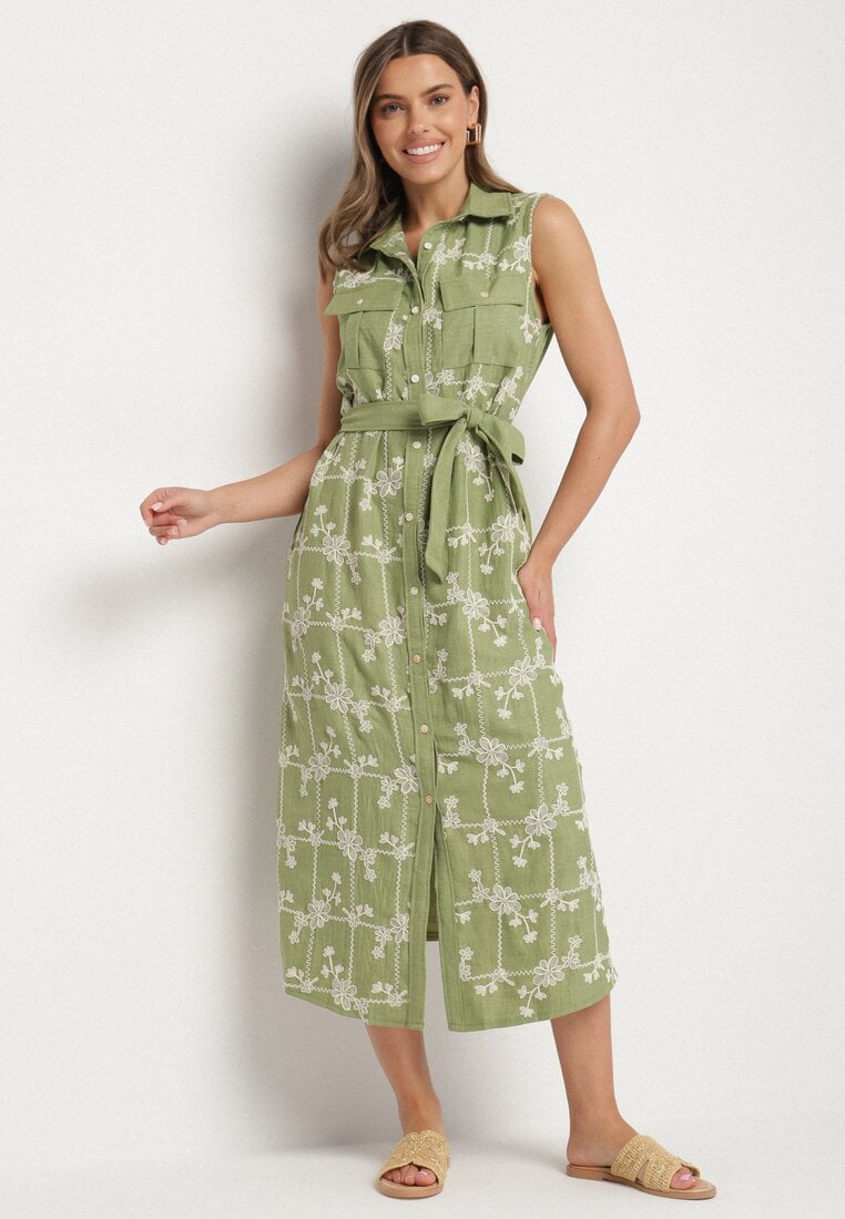 Zielona Sukienka Bez Rękawów o Koszulowym Kroju z Paskiem Zdobiona Haftem Fodarela