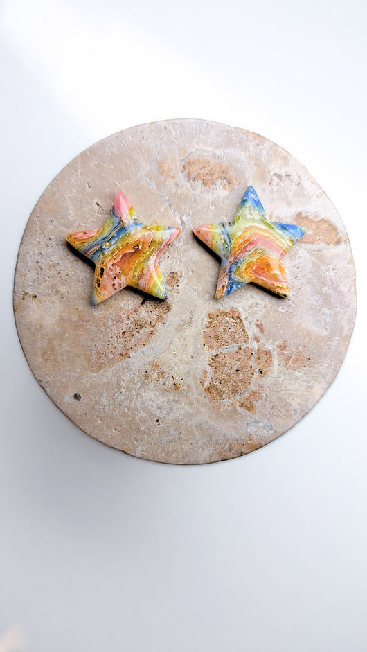 Tęczowe gwiazdki kolczyki na sztyftach