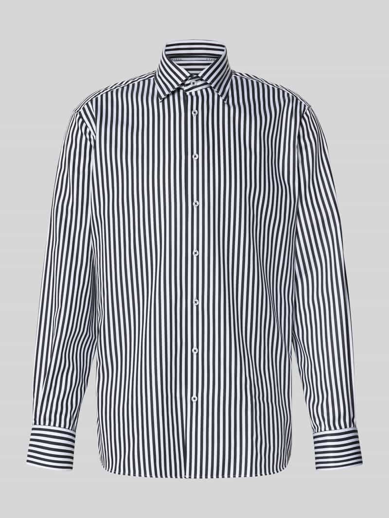 Koszula biznesowa o kroju modern fit z listwą guzikową