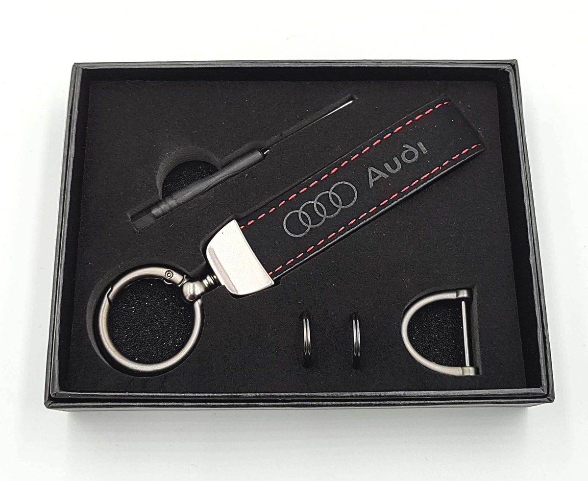 AUDI BRELOK samochodowy AUDI BRELOCZEK do kluczy + pudełko na prezent