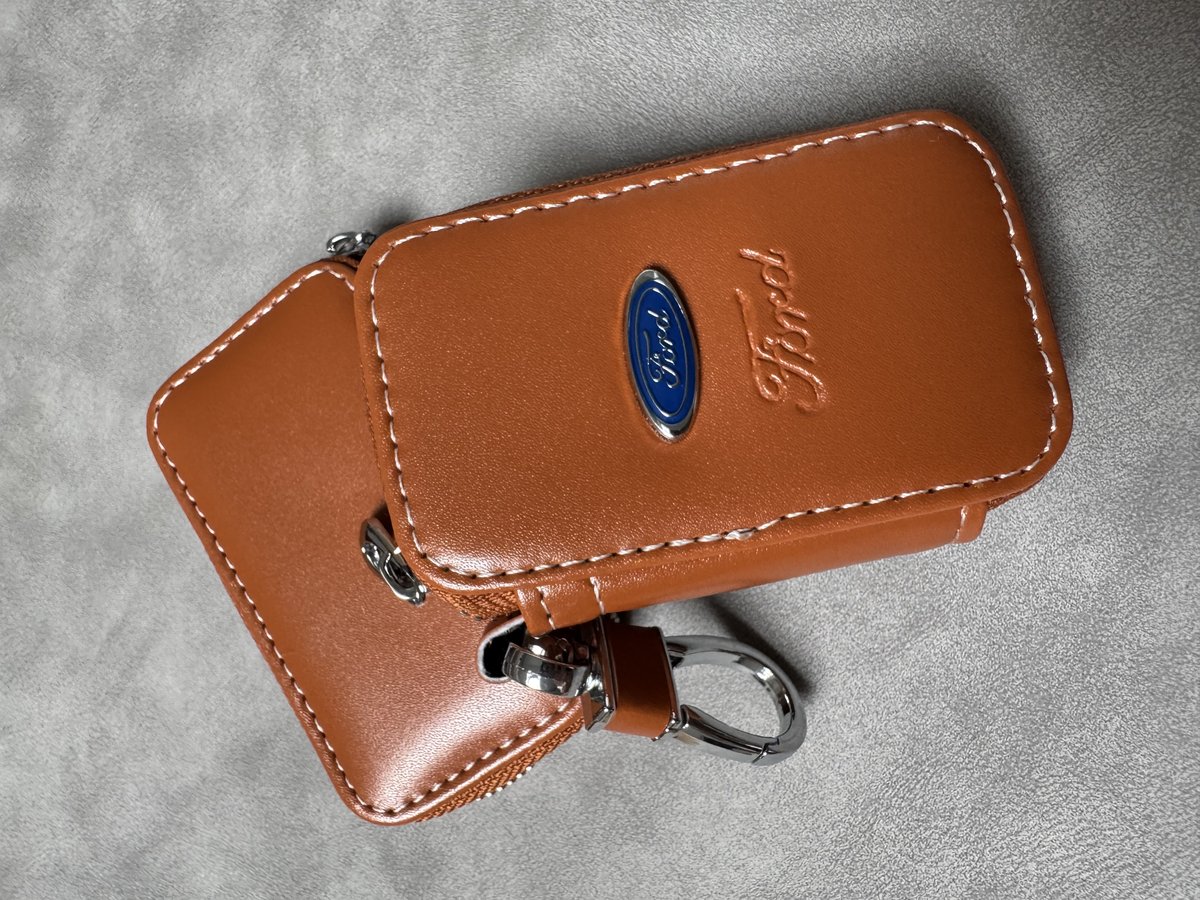 FORD brelok breloczek etui brąz