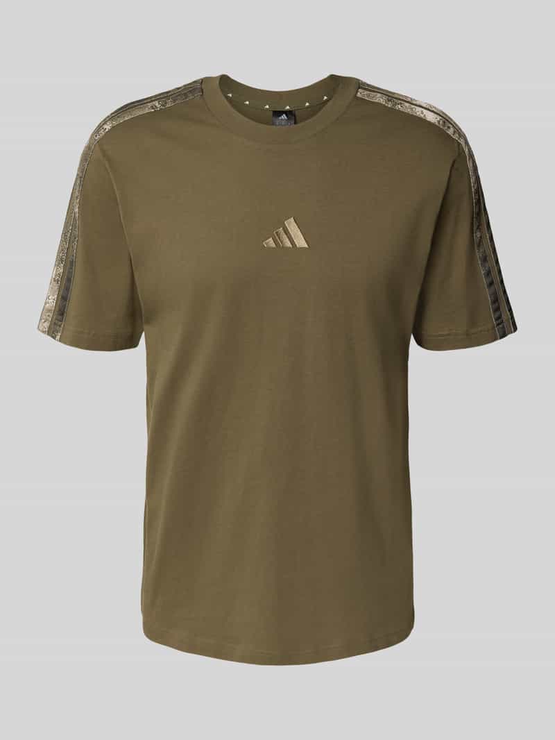 T-shirt z wyhaftowanym logo