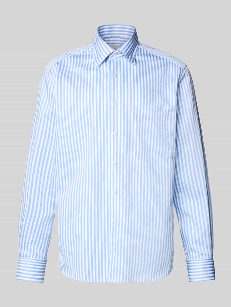 Koszula casualowa o kroju regular fit z czystej bawełny z kołnierzykiem typu kent