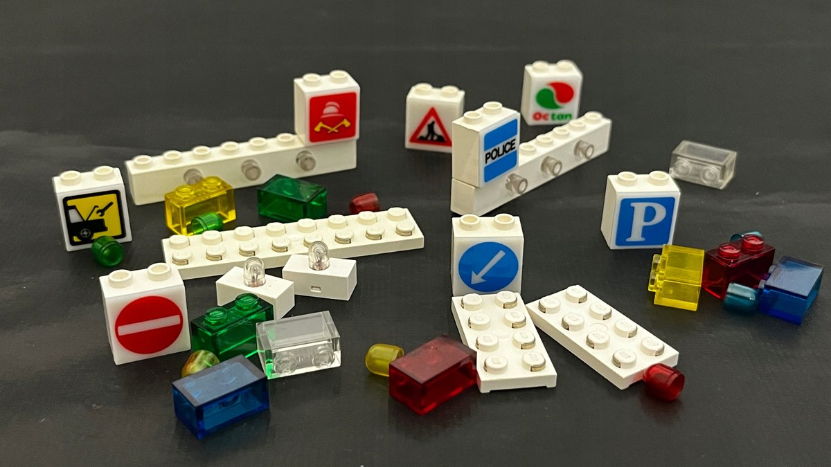 846 LEGO 9V Zestaw elementów oświetlenia