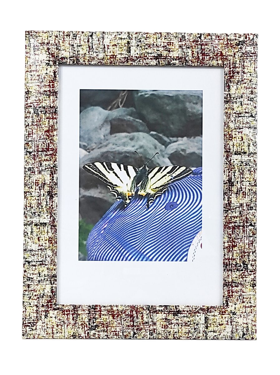 Ramka plastikowa POLLO 21x29,7 cm. do powieszenia BORDOWY