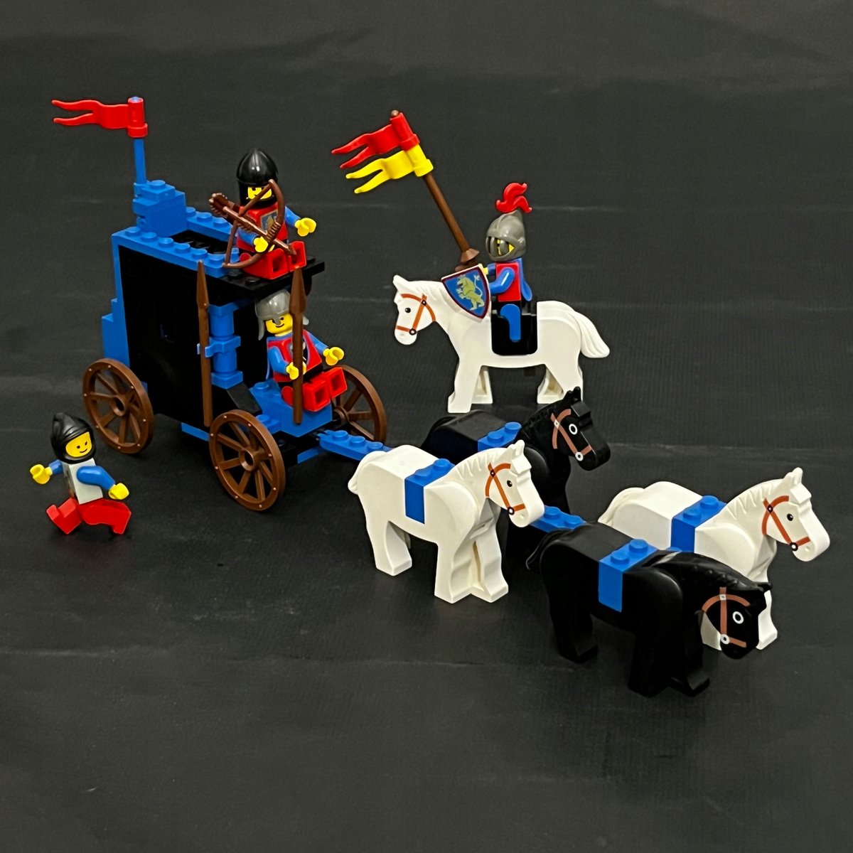 6055 LEGO Konwój Więzienny
