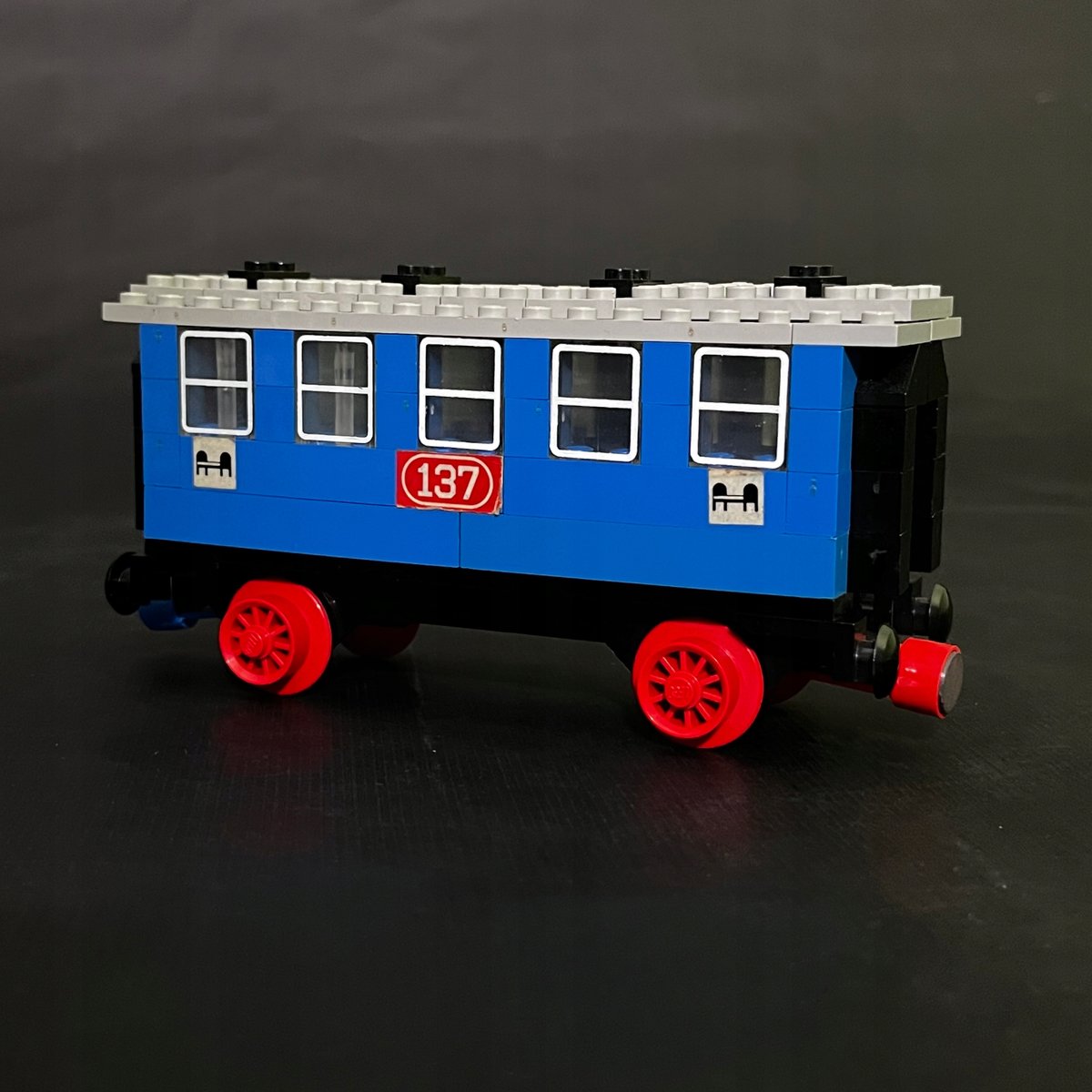 137 LEGO Wagon Sypialny